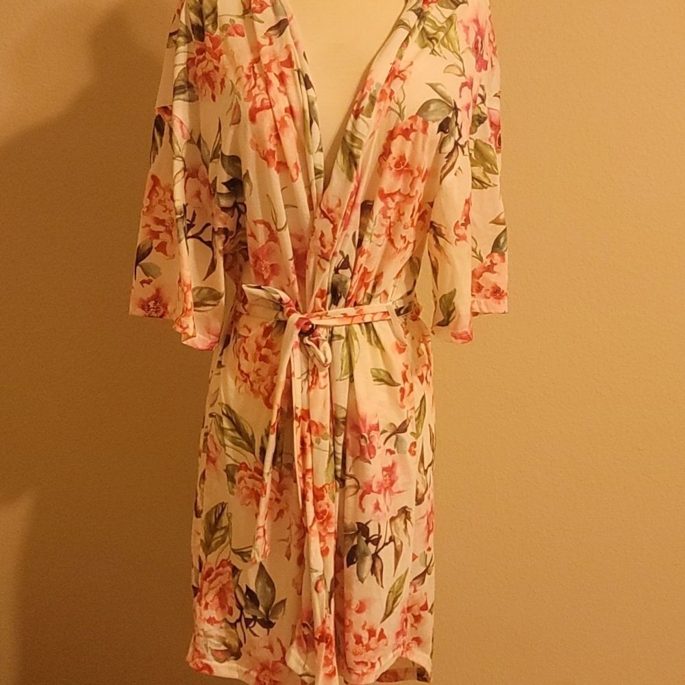 Show me your mumu robe/coverup‎